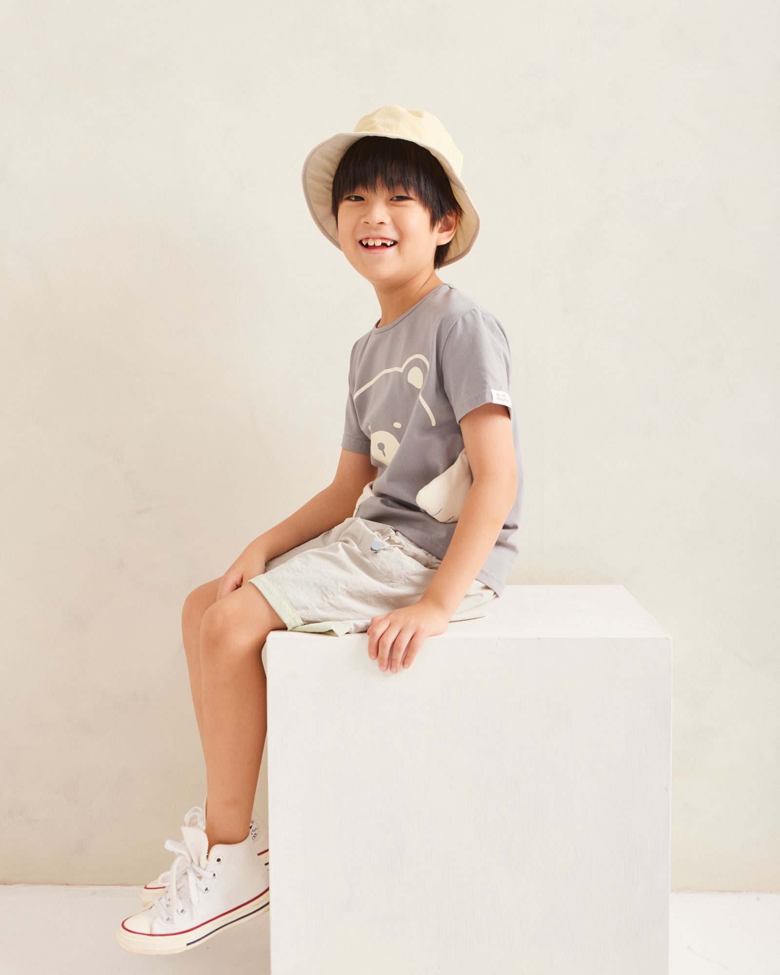 ベアハグキッズTシャツ