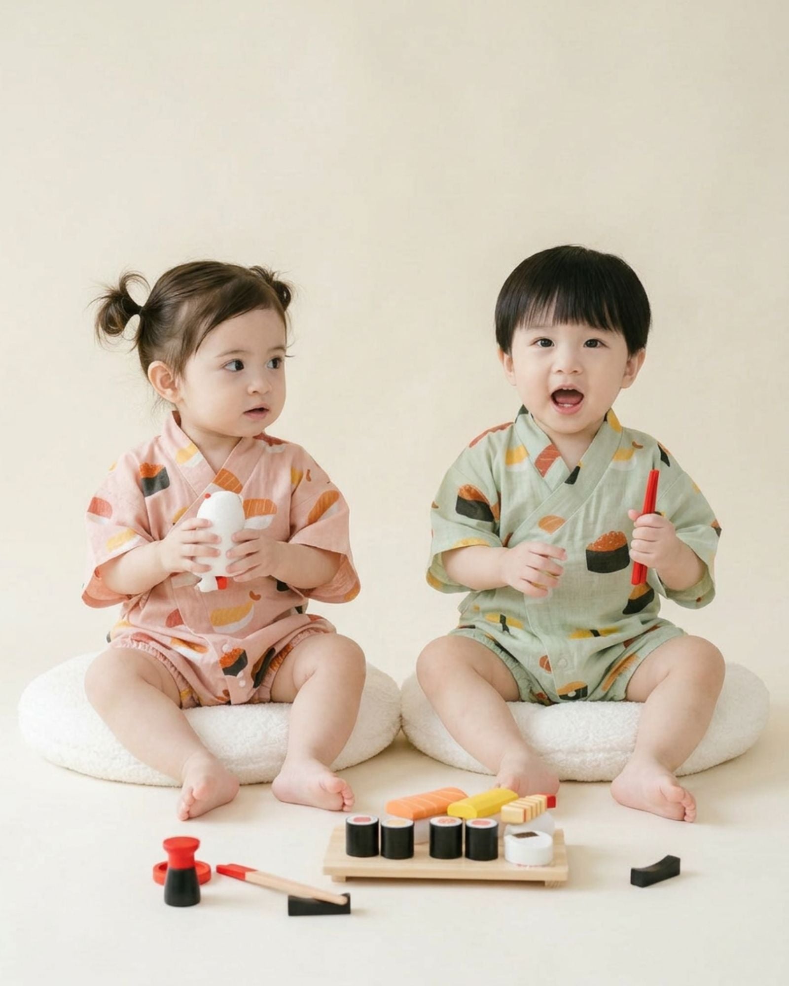 予約注文:お寿司柄 ベビー 甚平 ロンパース -若草色