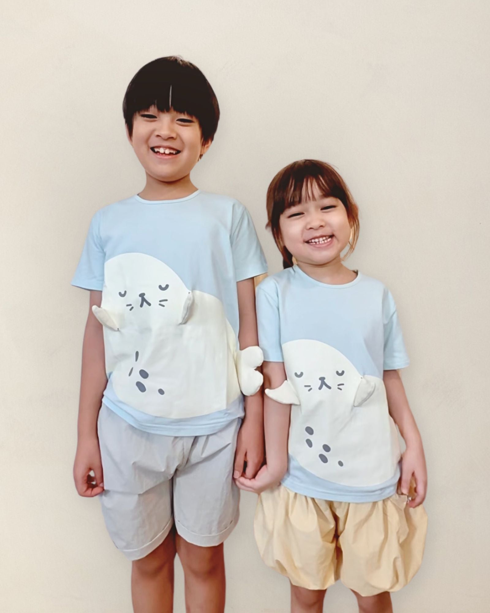 ピーカブーシールキッズTシャツ
