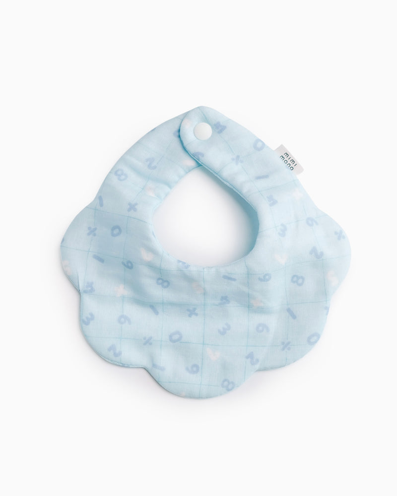 hand-made in Japan, double gauze cotton, blue cloud-shaped baby bib. Perfect babies and newborn gifting for 0-24 months old.